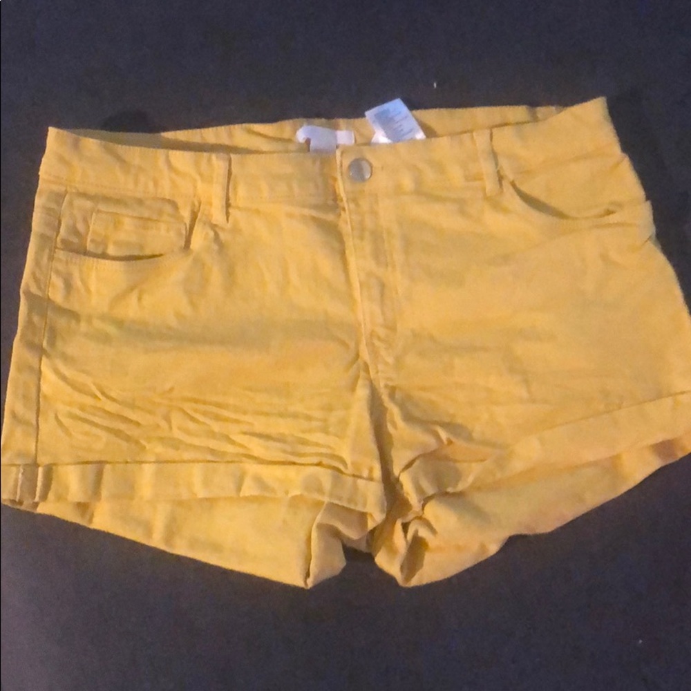 Yellow H&M's shorts lightly used size 12 us